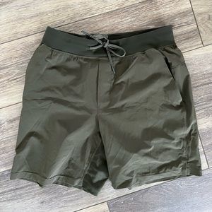 Lululemon THE Linerless Short 7”